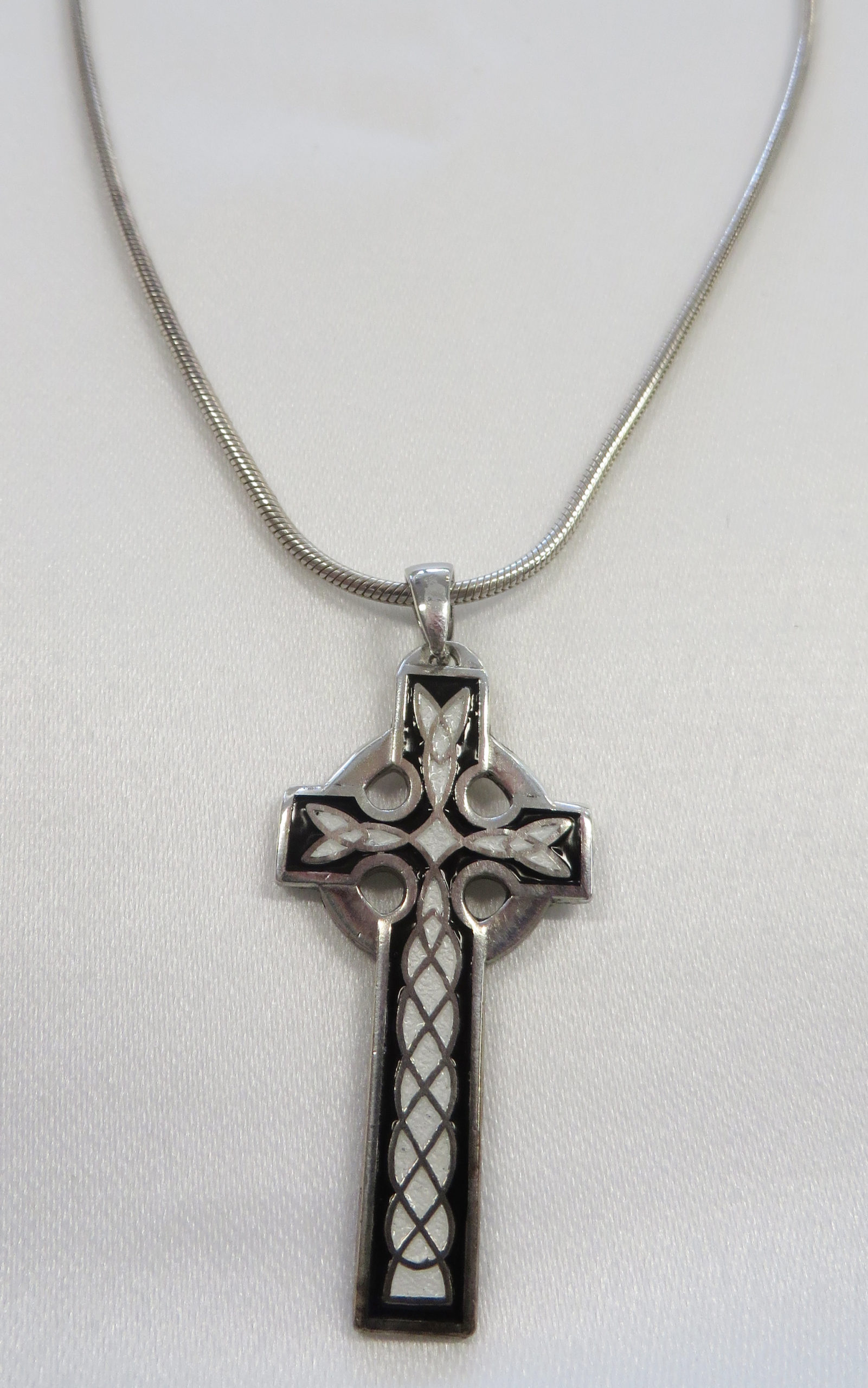 Celtic Cross - Sarah's Vintage & Estate Jewelry Inc.