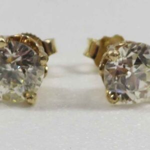 Diamond 218 Studs