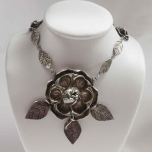 Floral Life Like Beauty