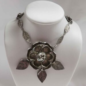 Floral Life Like Beauty