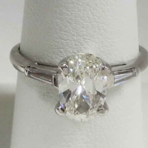 Finger Flattering Diamond
