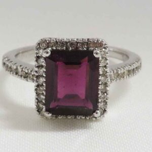 The Grape Garnet